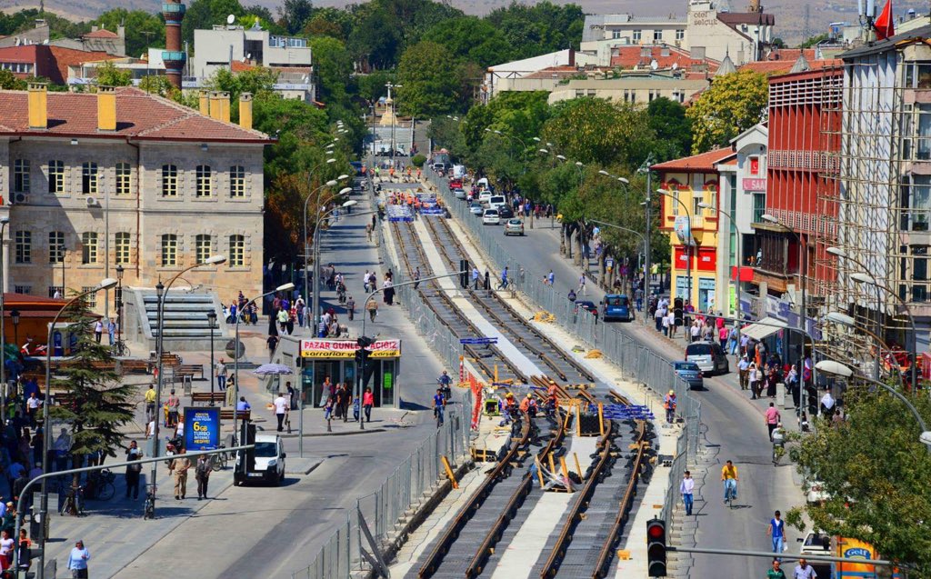 Mevla Caddesi Tramway Hattı Rayların Döşenmesi - Konya