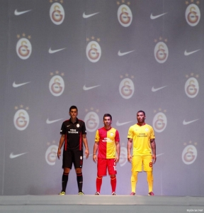 galatasaray_2012_sezon_formalari_5